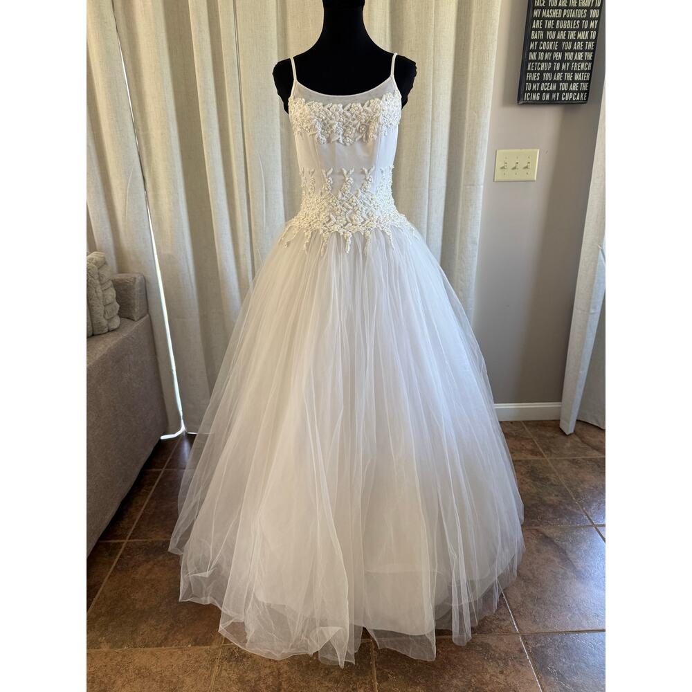 Y2K Beaded Wedding Dress/Gown By Oleg Cassini Size 4